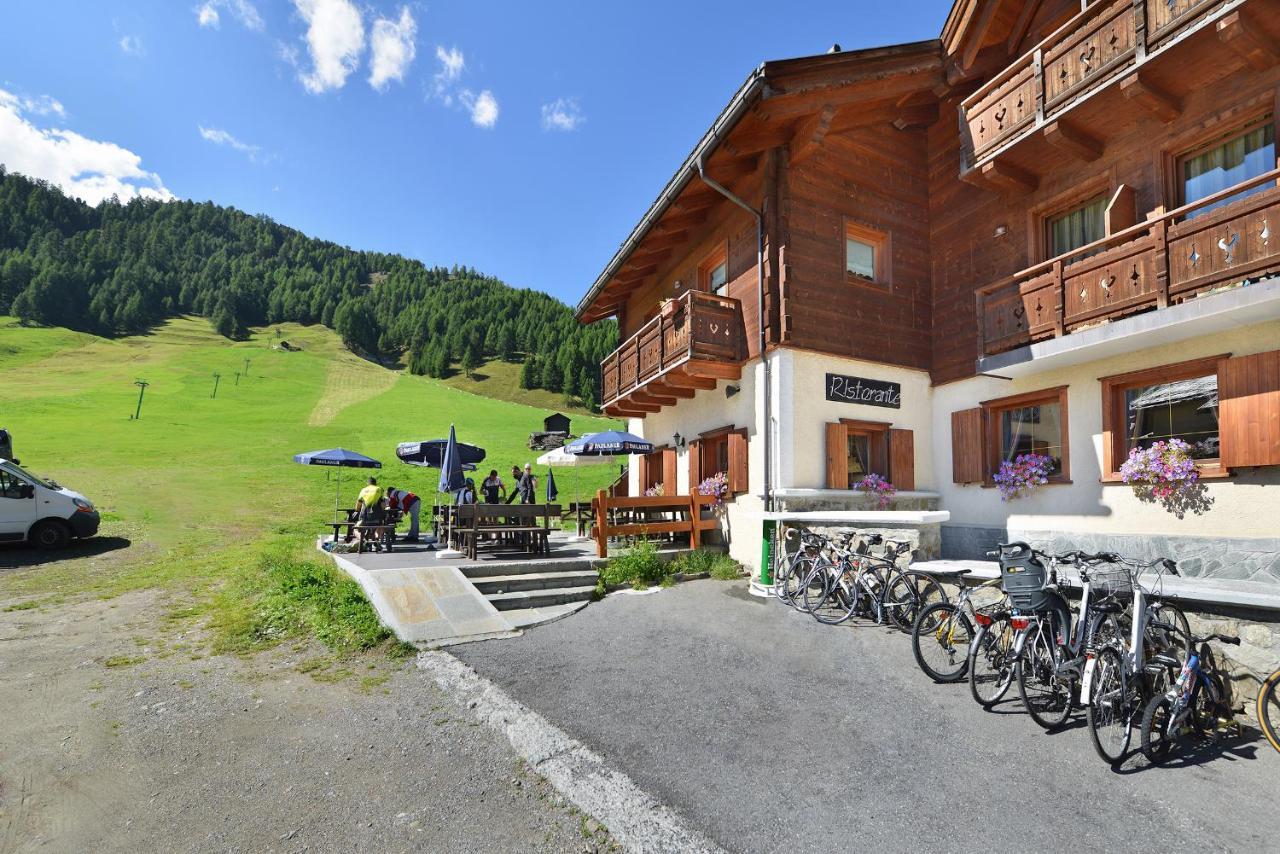 Hotel San Giovanni Livigno Luaran gambar